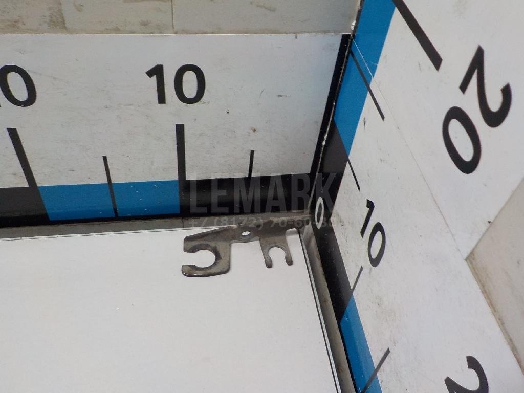 Крепление тормозного шланга