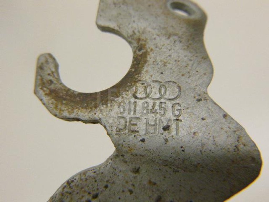 Крепление тормозного шланга