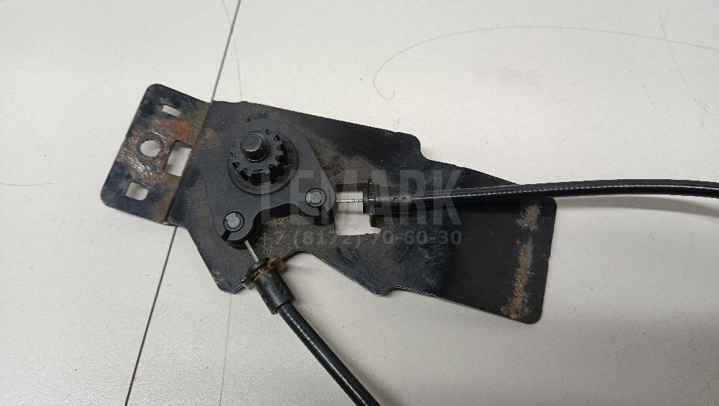 Трос открывания капота