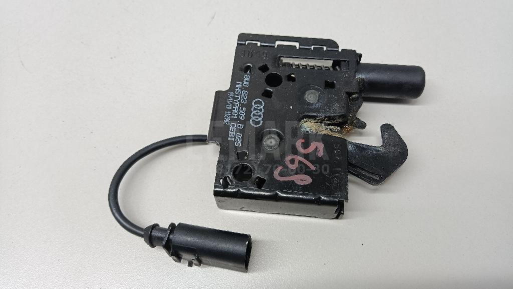 Замок капота