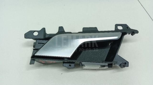 Ручка двери внутренняя правая