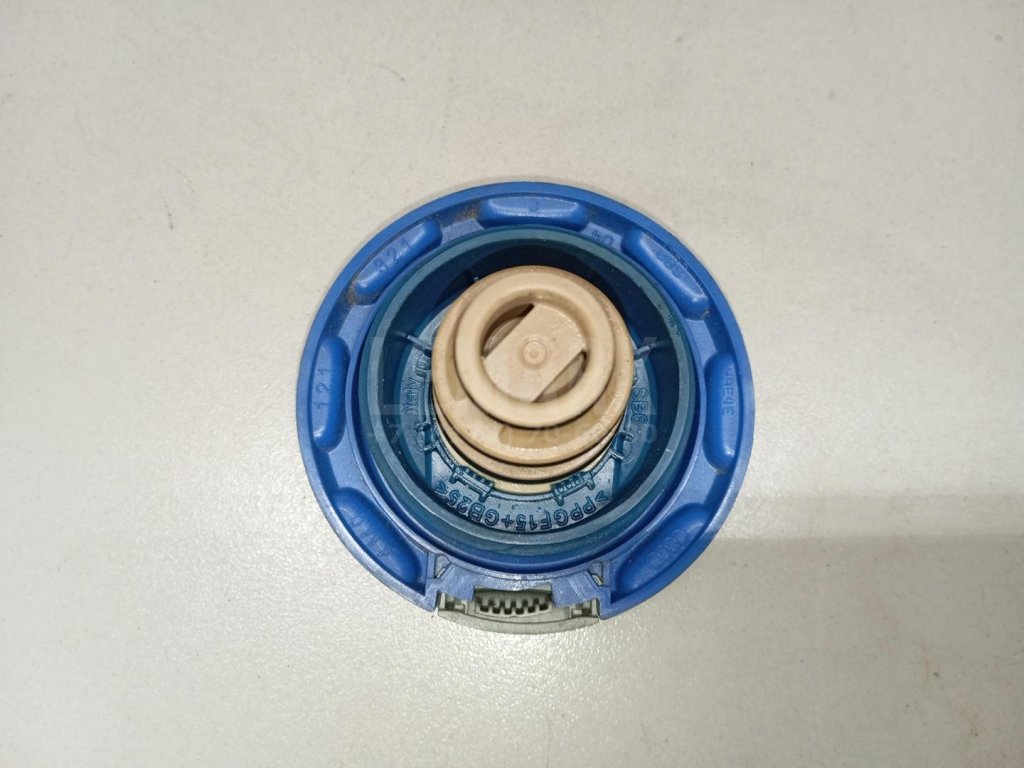 Крышка расширительного бачка