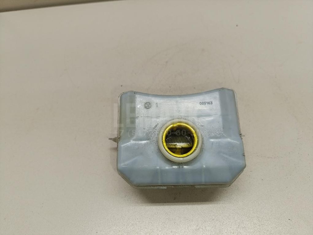 Бачок главного тормозного цилиндра