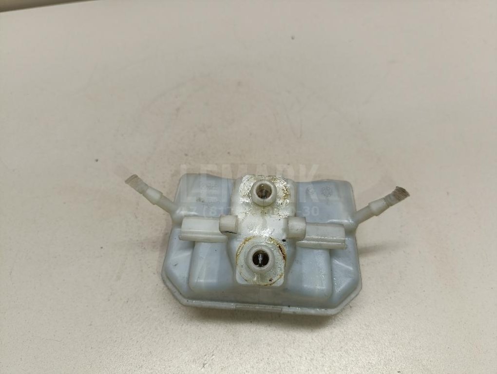 Бачок главного тормозного цилиндра