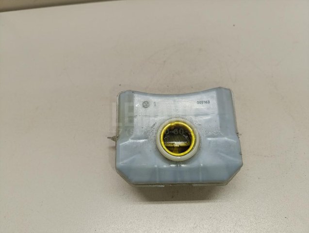 Бачок главного тормозного цилиндра