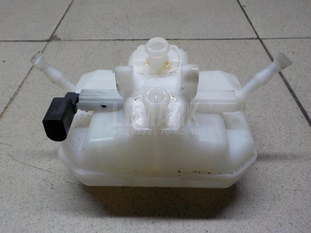 Бачок главного тормозного цилиндра