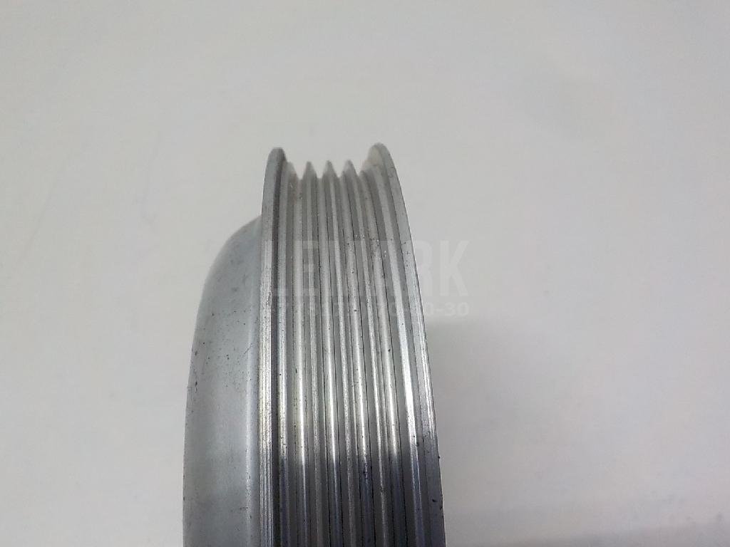 Шкив водяного насоса (помпы)