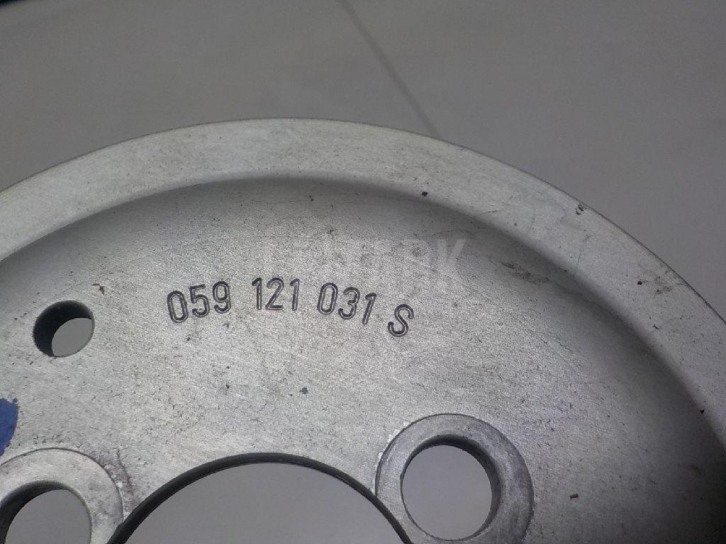 Шкив водяного насоса (помпы)