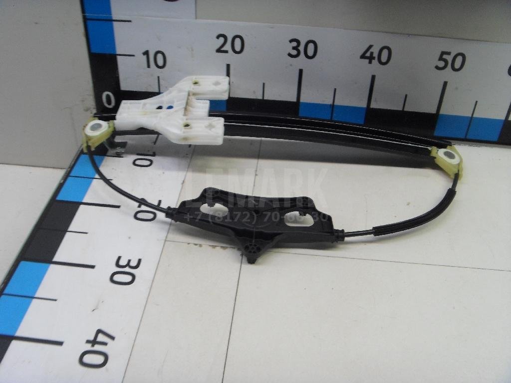 Стеклоподъемник электр. задний правый