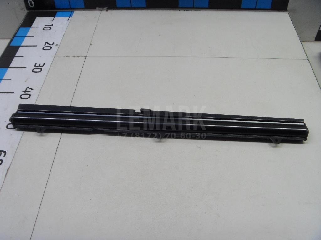 Шторка солнцезащитная