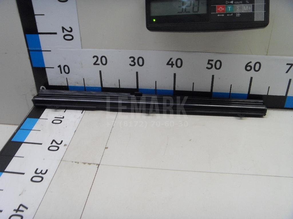 Шторка солнцезащитная