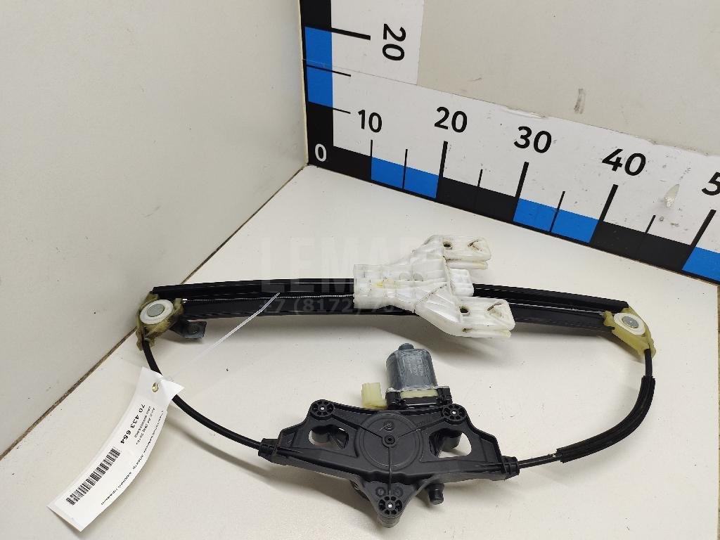 Стеклоподъемник электр. задний правый