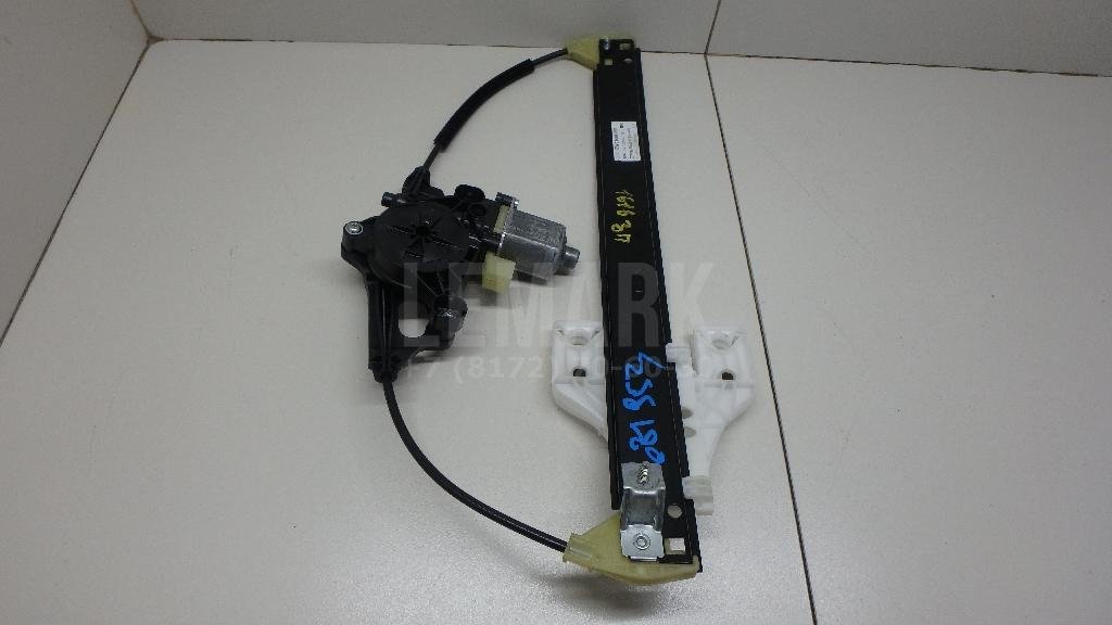 Стеклоподъемник электр. задний правый