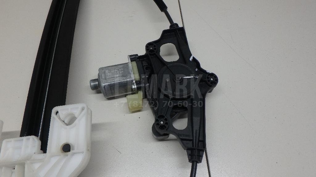 Стеклоподъемник электр. задний правый