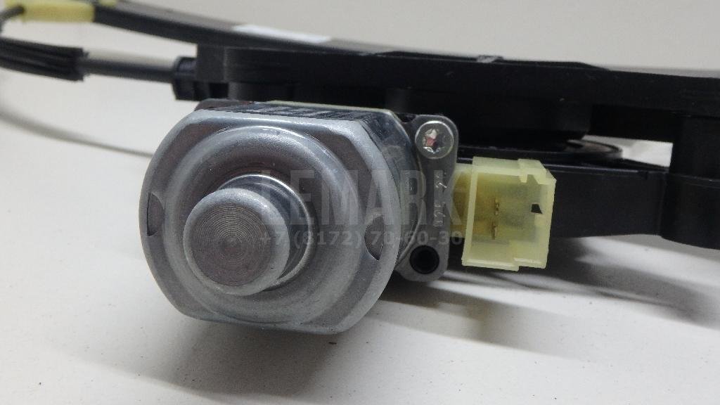 Стеклоподъемник электр. задний правый