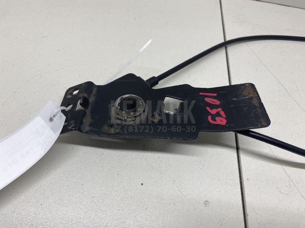 Трос открывания капота