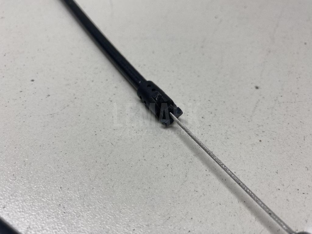 Трос открывания капота