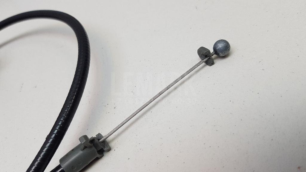 Трос открывания капота