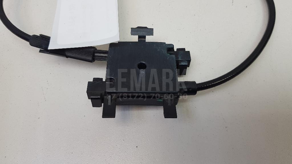 Трос открывания капота