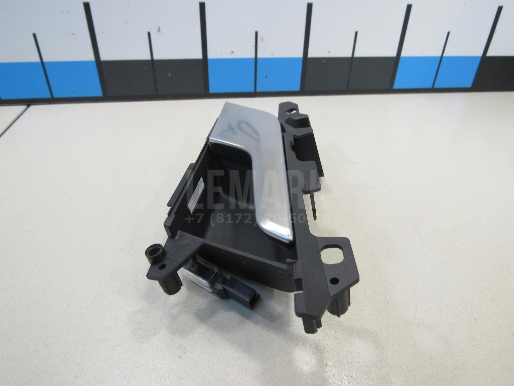 Ручка двери внутренняя правая