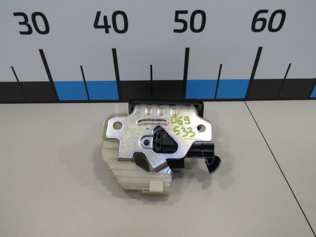 Замок багажника