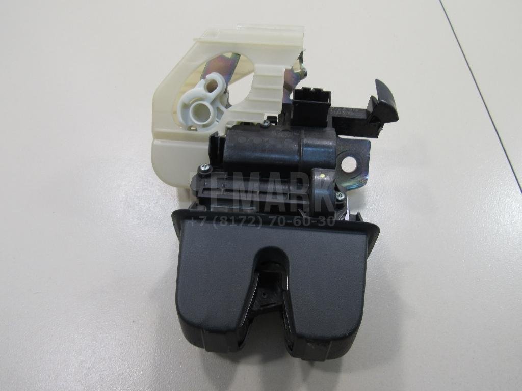 Замок багажника