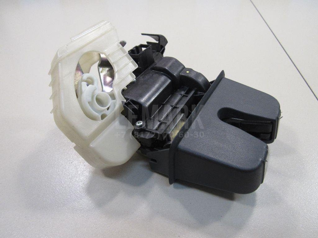 Замок багажника