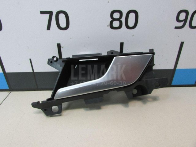 Ручка двери внутренняя правая