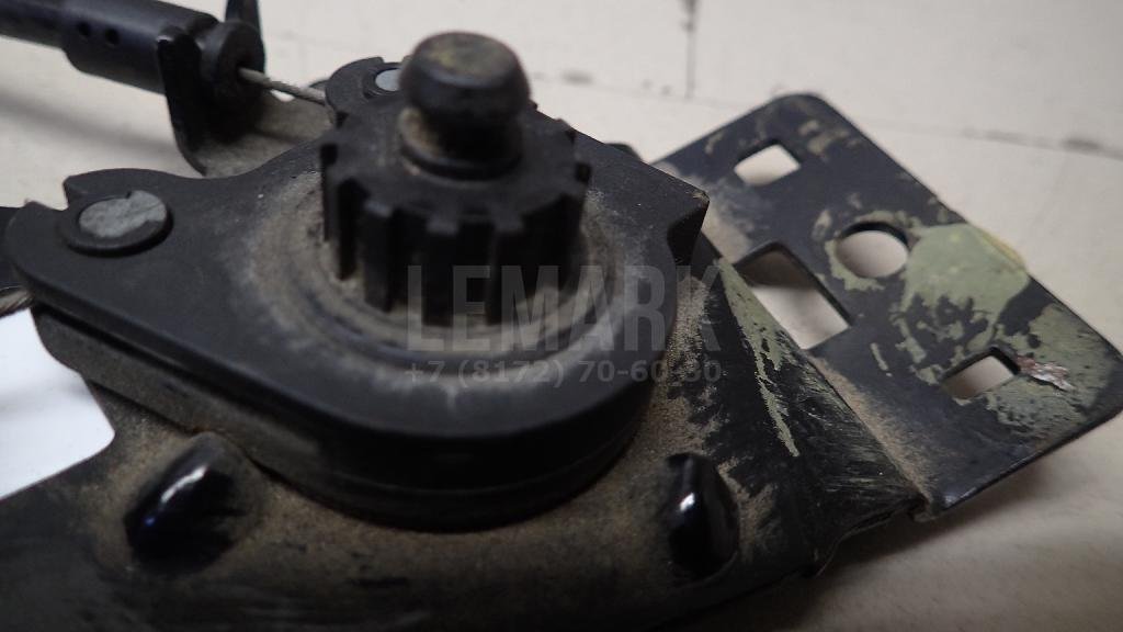 Трос открывания капота