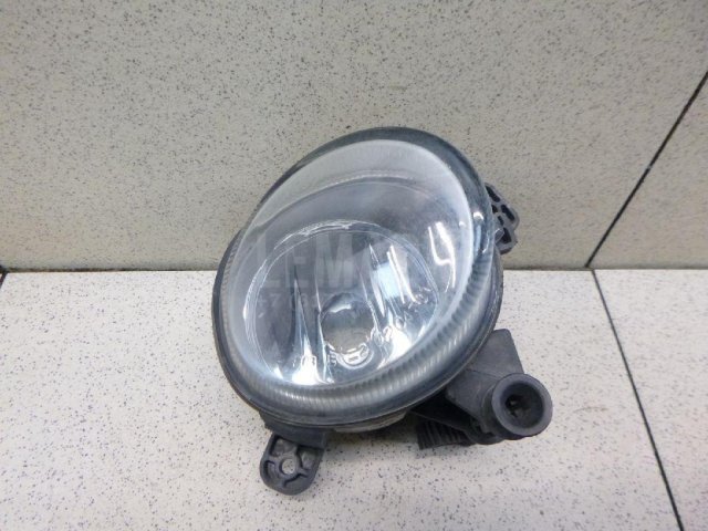 Фара противотуманная правая