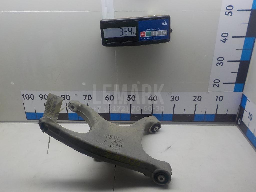 Рычаг задний нижний правый