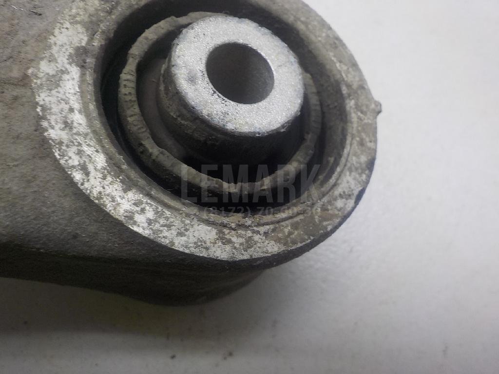 Рычаг задний нижний правый