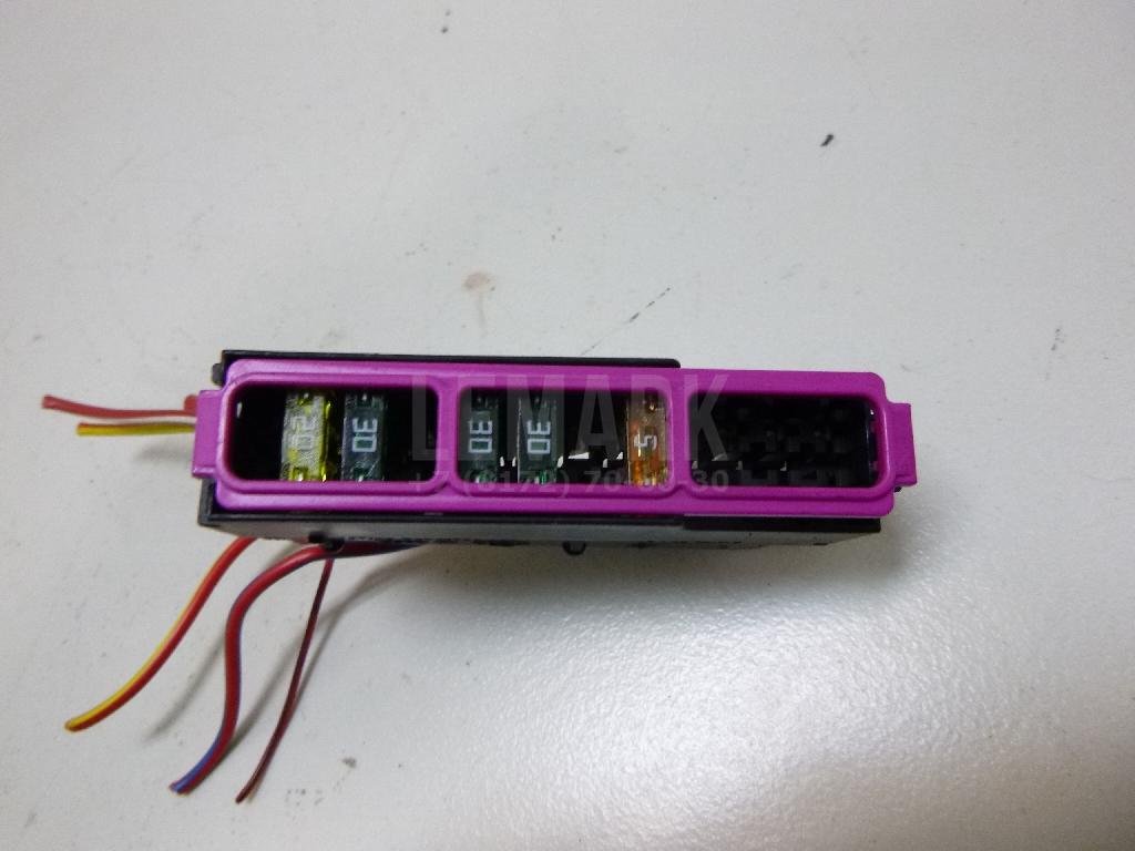 Блок предохранителей