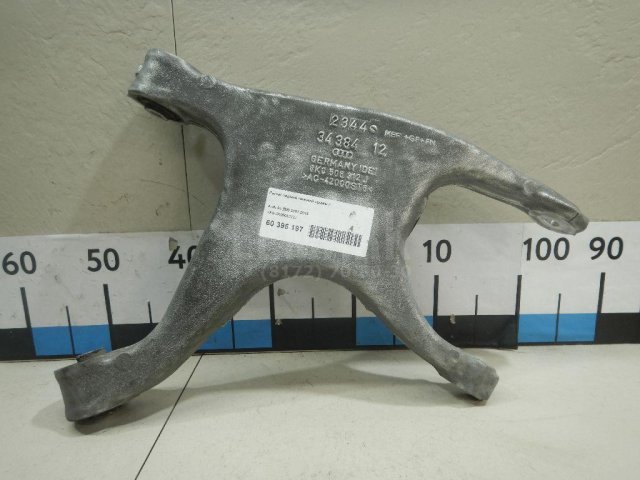 Рычаг задний нижний правый