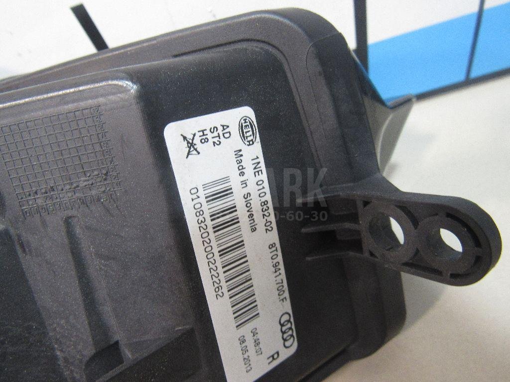 Фара противотуманная правая