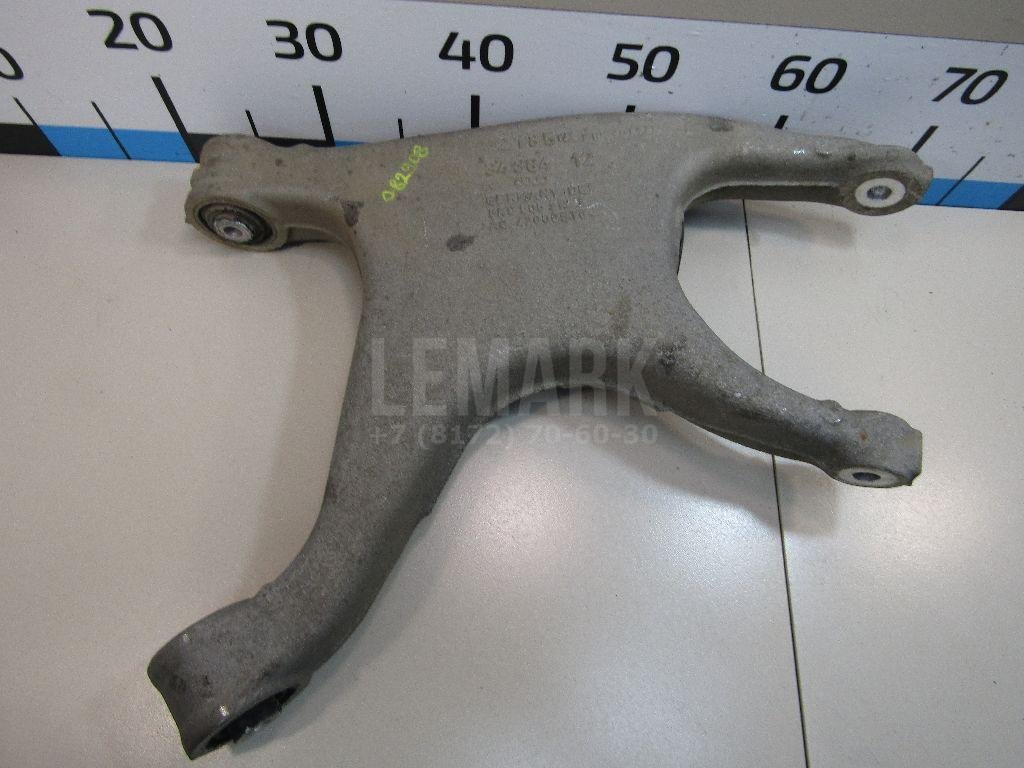 Рычаг задний нижний правый
