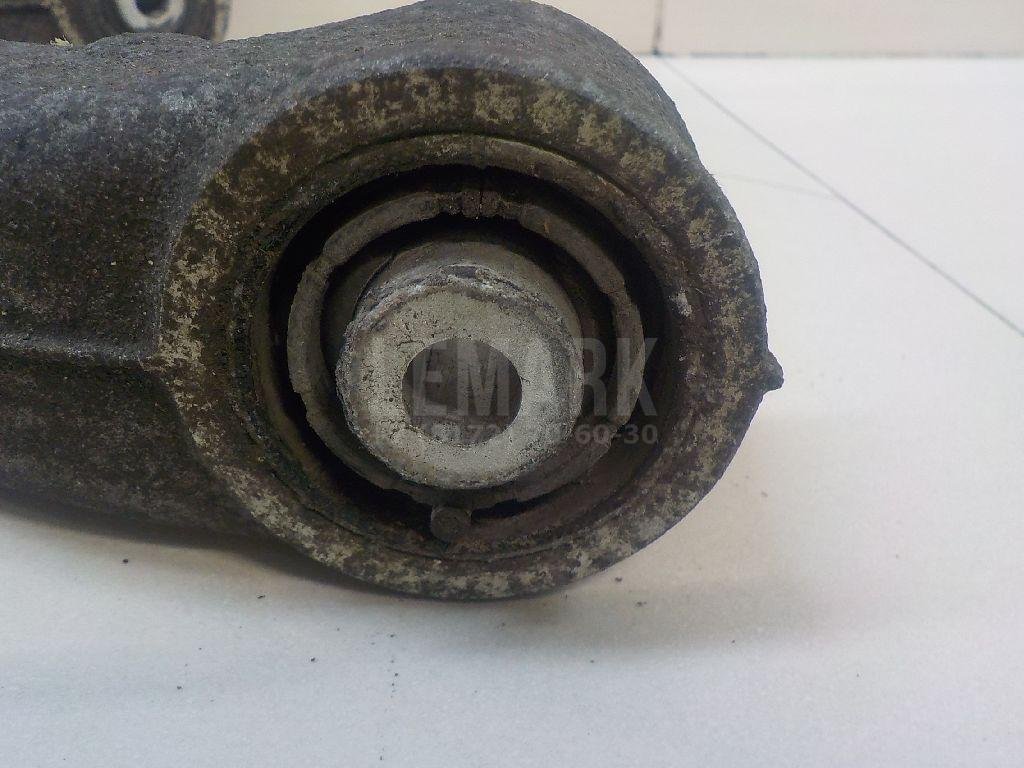 Рычаг задний нижний правый