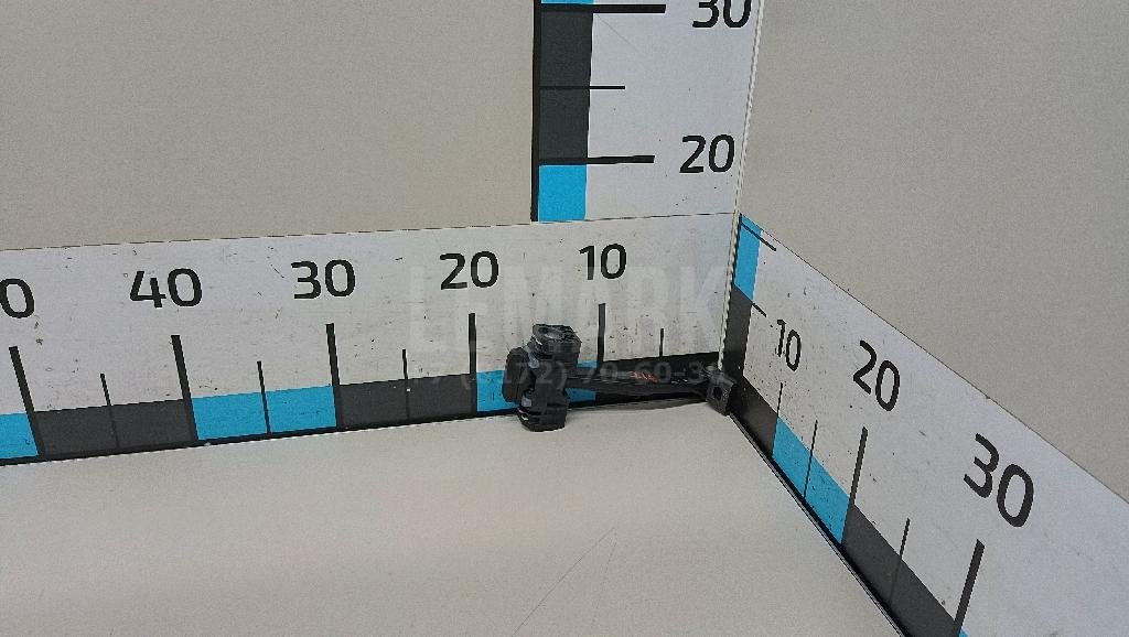 Ограничитель двери