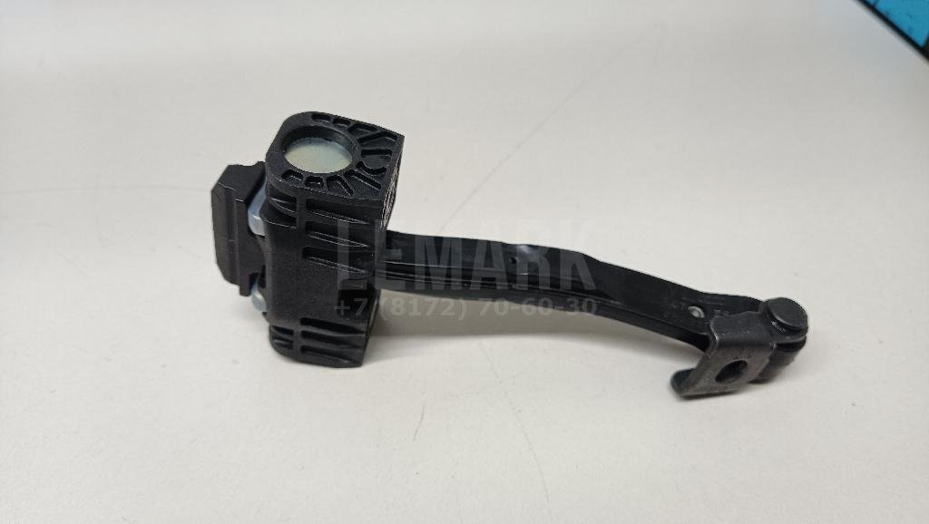 Ограничитель двери