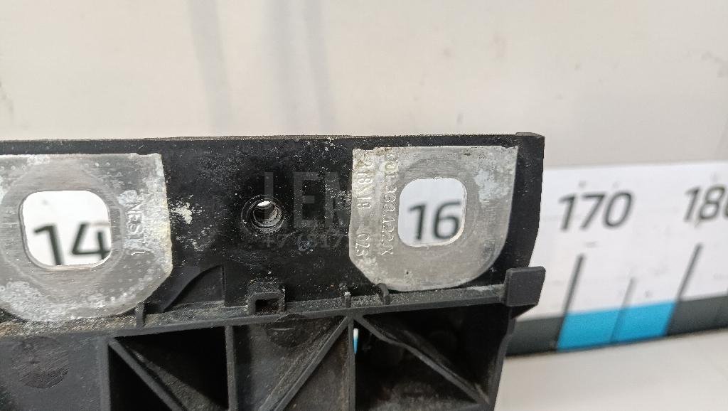 Панель передняя