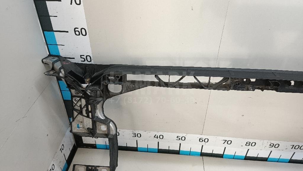 Панель передняя