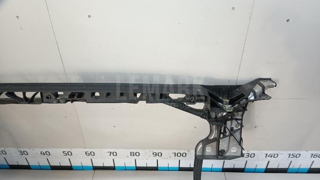 Панель передняя