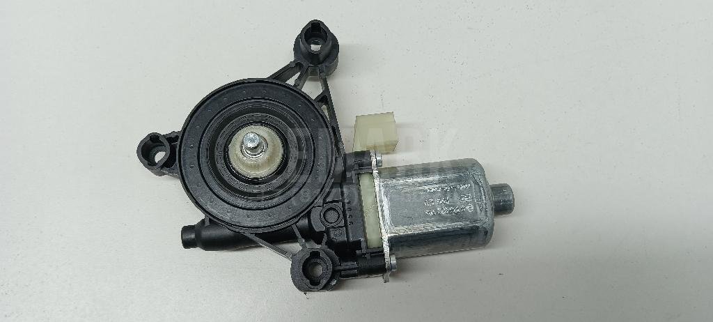 Моторчик стеклоподъемника