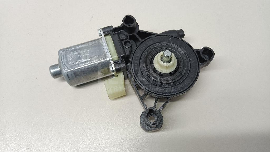 Моторчик стеклоподъемника