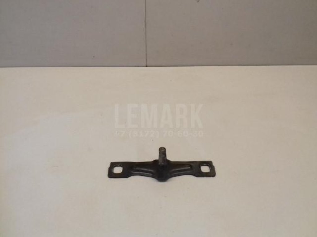 Ответная часть замка багажника