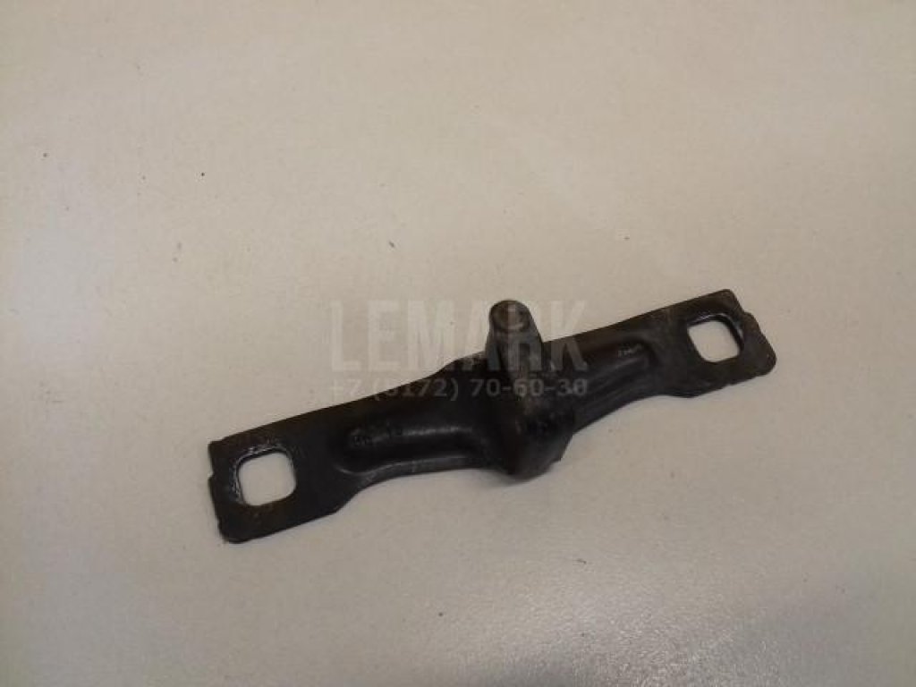 Ответная часть замка багажника