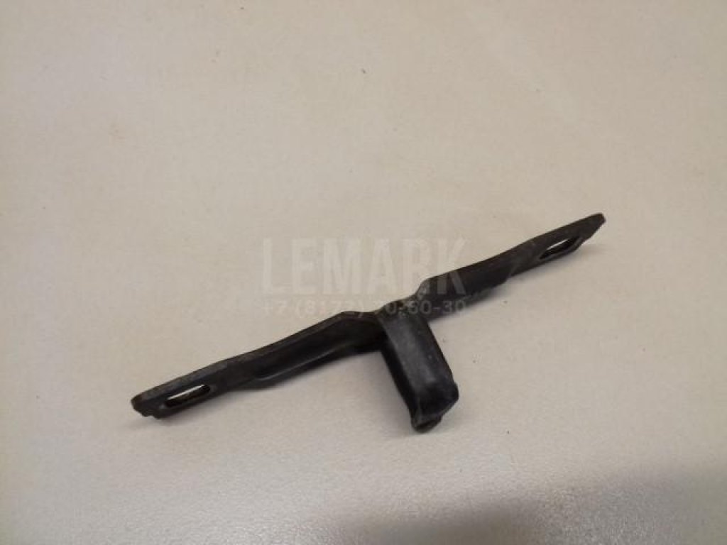 Ответная часть замка багажника