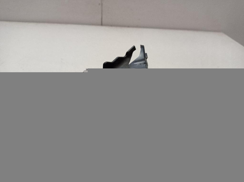 Воздуховод радиатора правый