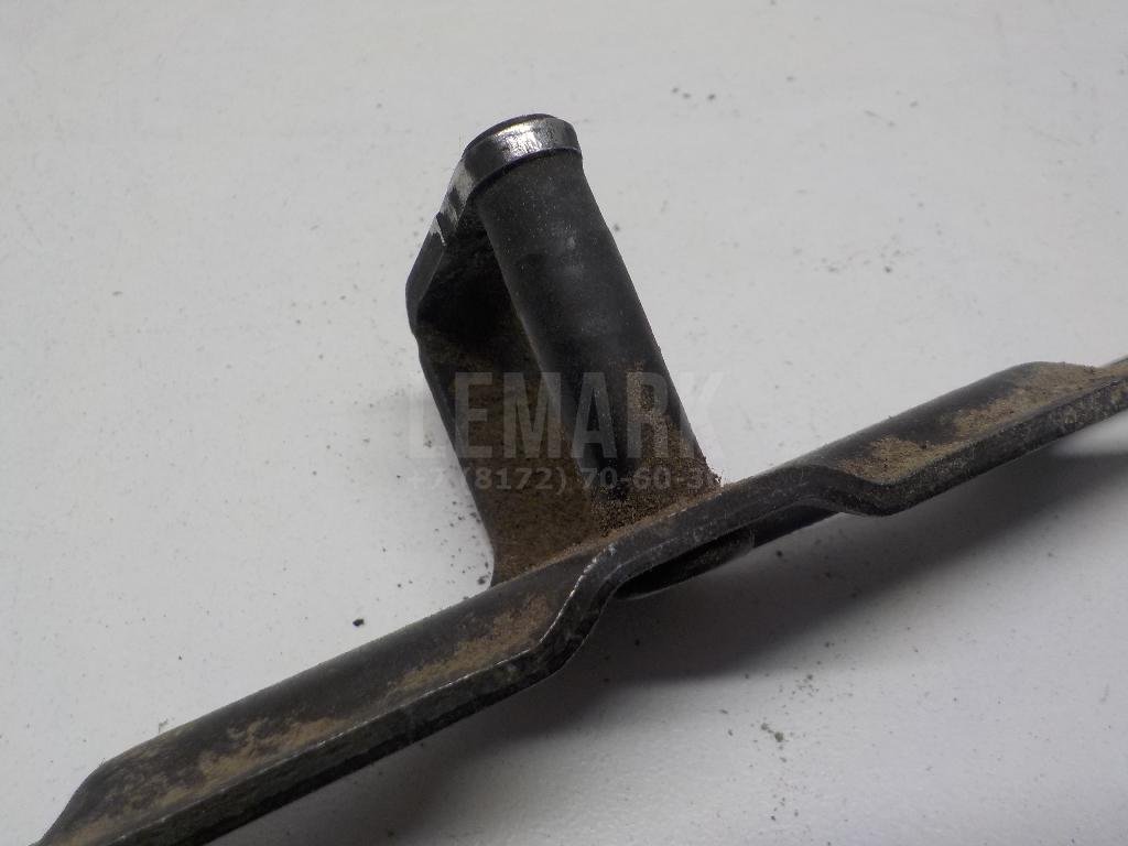 Ответная часть замка багажника