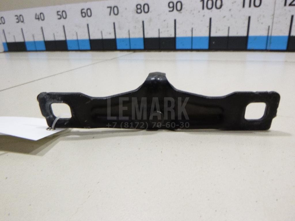 Ответная часть замка багажника